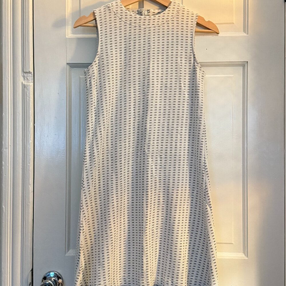 Ann Taylor White & Gray Sleeveless Mini Dress 🤍